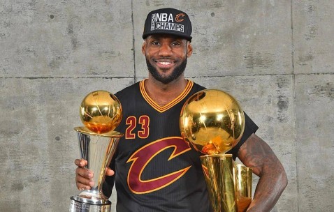 开云-Ning焦点对战，詹姆斯与40激战热火分钟，重返赛场胜负难料！