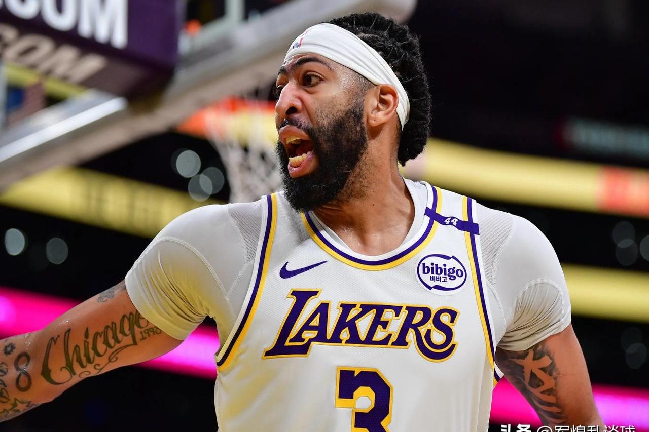 包含浓眉哥在澳大利亚队比赛中精彩发挥，突破纪录引发热议！的词条